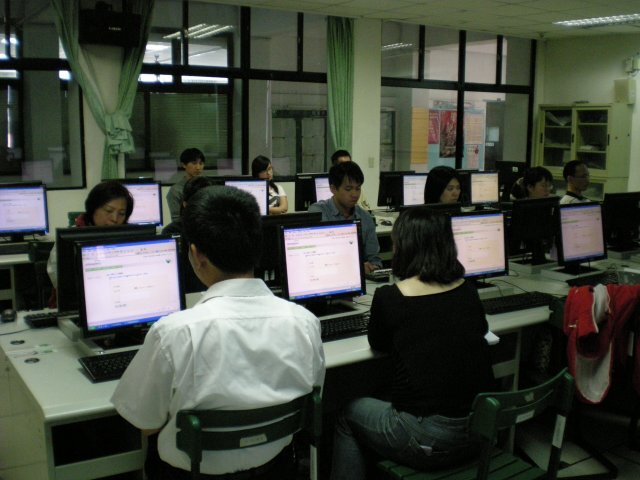 參加教職員圖片